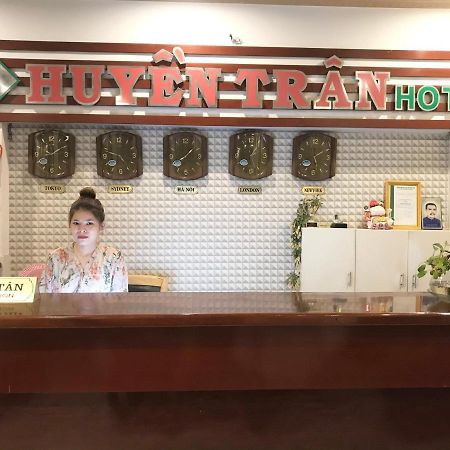 Huyen Tran Hotel Can Tho Bagian luar foto