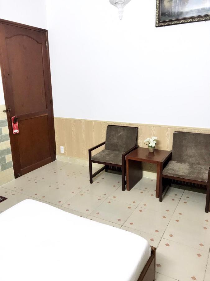 Huyen Tran Hotel Can Tho Bagian luar foto
