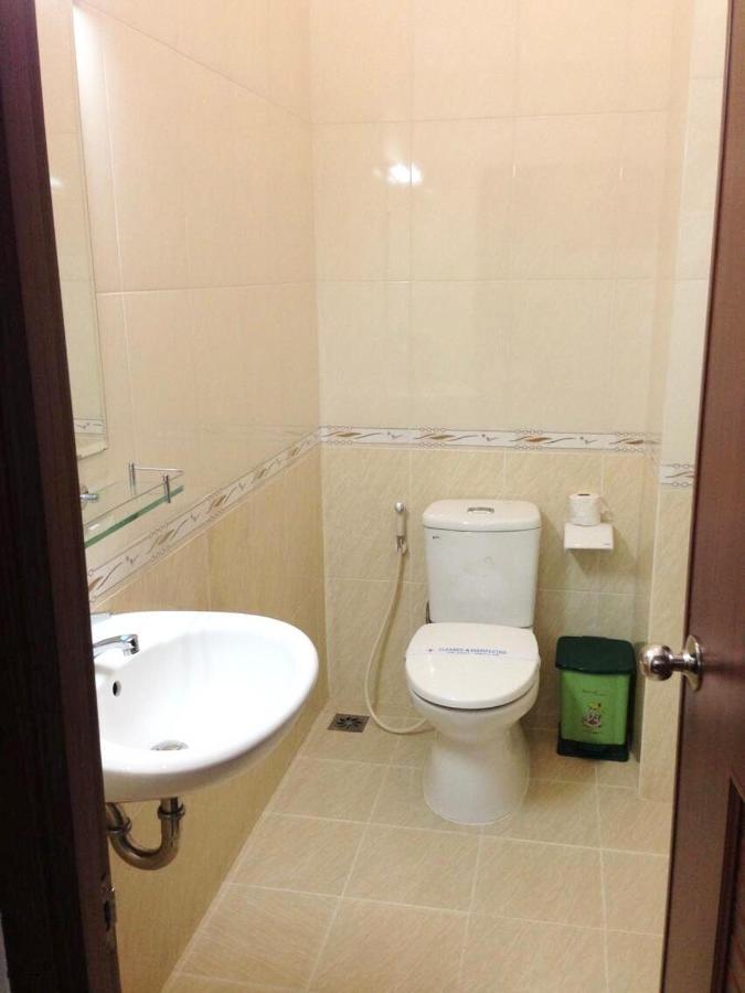 Huyen Tran Hotel Can Tho Bagian luar foto