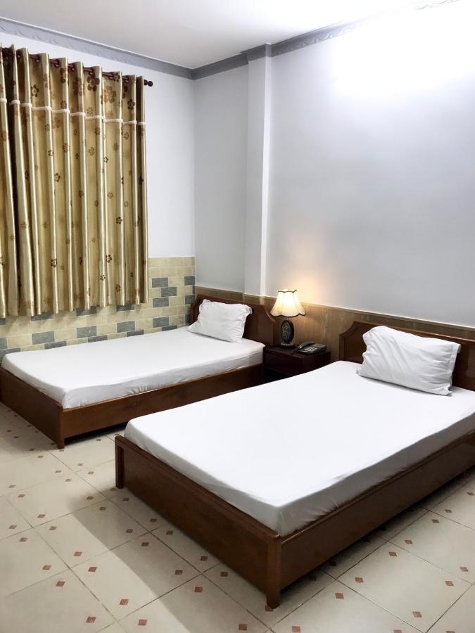 Huyen Tran Hotel Can Tho Bagian luar foto