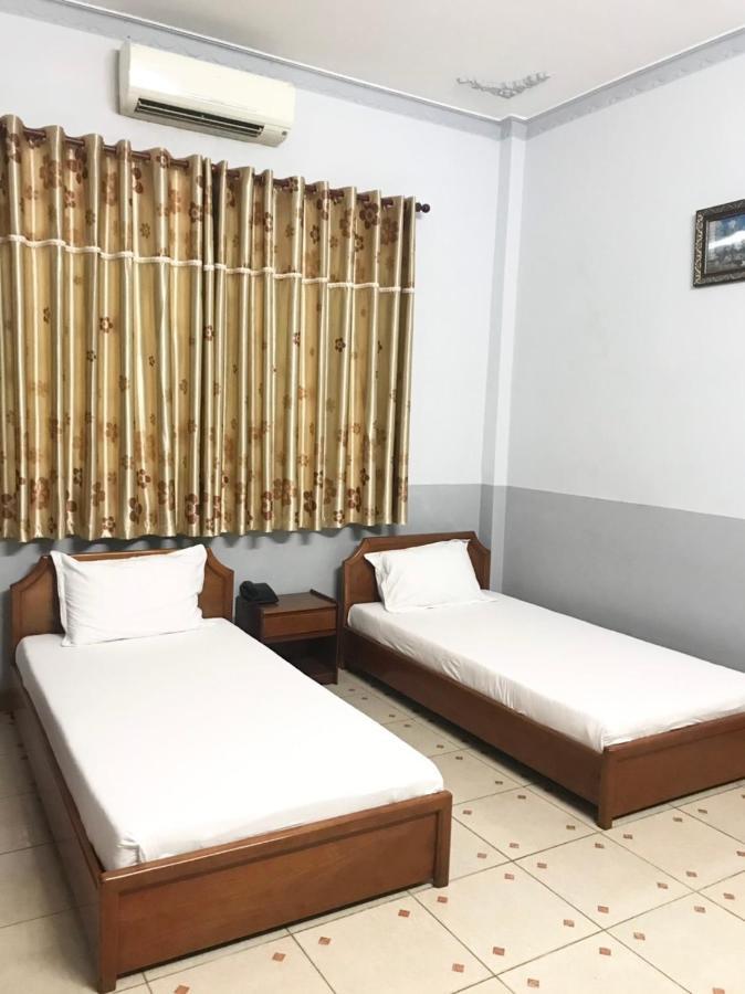 Huyen Tran Hotel Can Tho Bagian luar foto