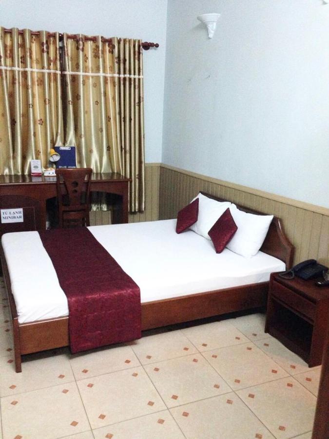 Huyen Tran Hotel Can Tho Bagian luar foto